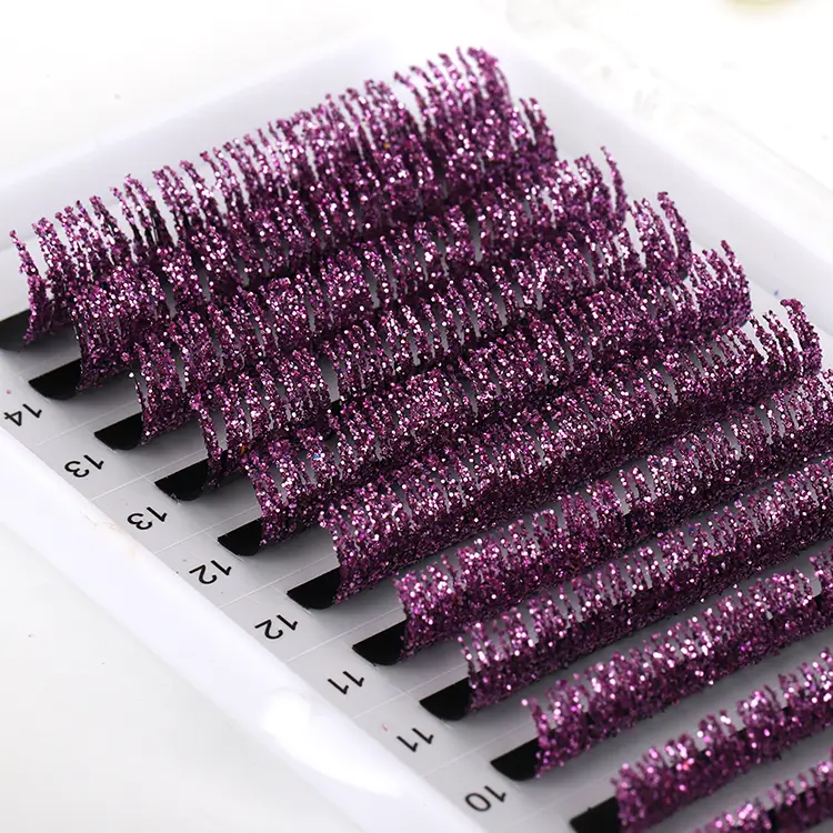 Prečo by ste mali vyskúšať predĺženie mihalníc Purple Glitter Lashes?
